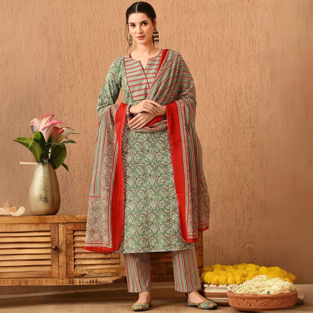 Designer Women’s 3 Piece Kurta Set for Casual & Festive Wear | FW-02