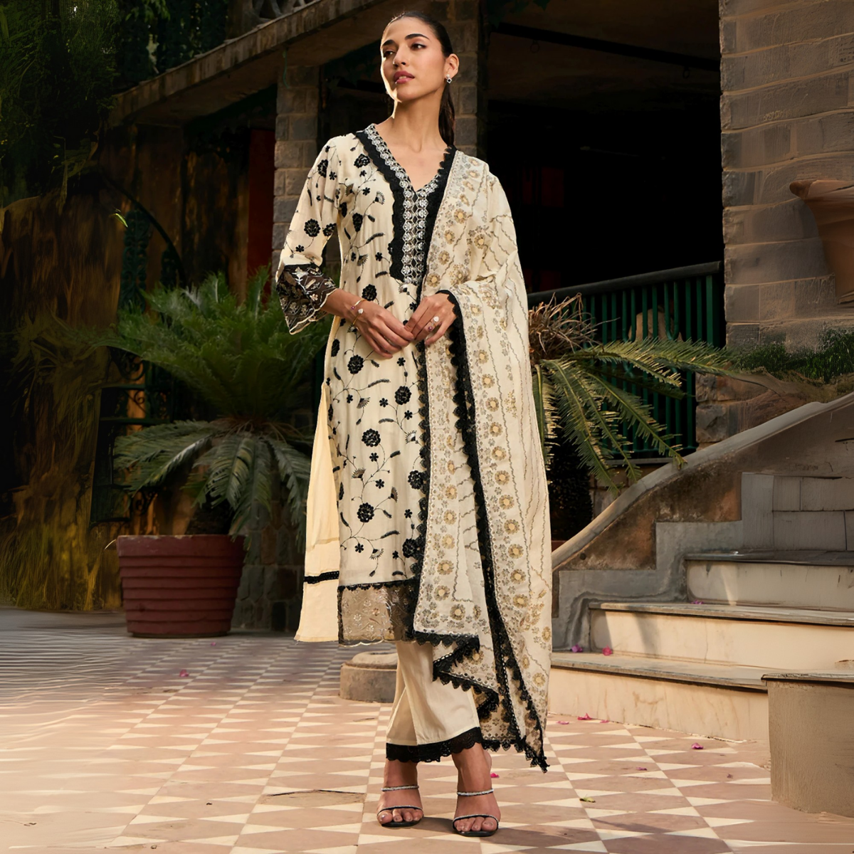 Designer Women’s 3 Piece Kurta Set for Casual & Festive Wear | FW-07