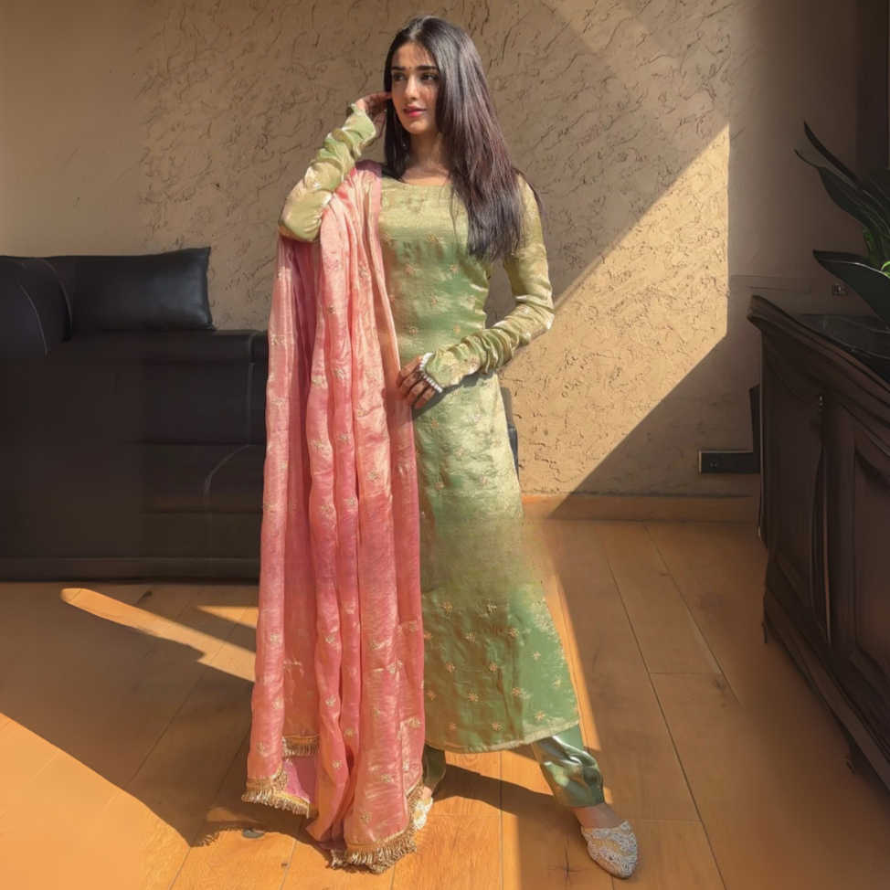 Embrace Elegance with Our 3-Piece Adjustable Kurti, Pant & Dupatta Set | PACK OF 3 | AK-05